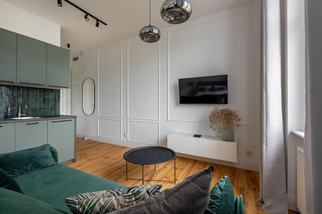 Apartment Homewell Center *